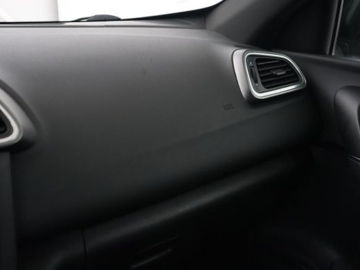 Renault Kadjar 1.3 TCe Black Edition | Trekhaak | Stoelverwarming | Adaptive cruise | Leder/Alcantara | Camera |... ActivLease financial lease