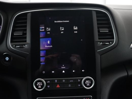 Renault Megane E-Tech 1.6 E-Tech Plug-In Hybrid 160 | Stoelverwarming | Head-Up | Trekhaak | Adaptive cruise | Carplay ... ActivLease financial lease