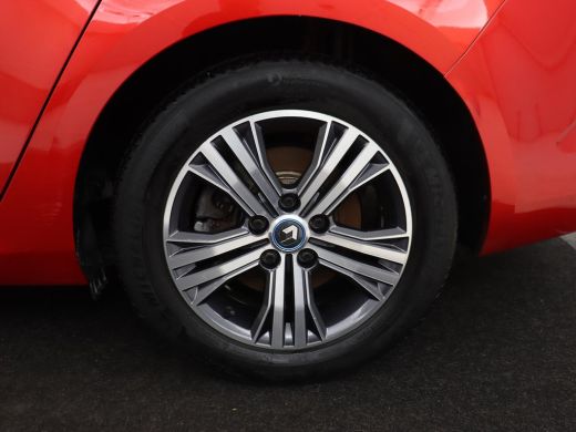 Renault Megane E-Tech 1.6 E-Tech Plug-In Hybrid 160 | Stoelverwarming | Head-Up | Trekhaak | Adaptive cruise | Carplay ... ActivLease financial lease