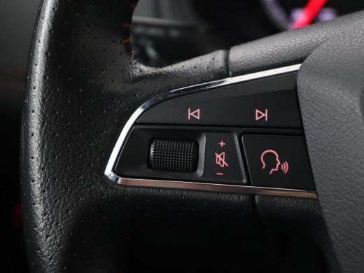 Seat Ibiza 1.0 TSI FR Intense | Trekhaak | Camera | Carplay | Navigatie | Climate control | Parkeerhulp | Cr... ActivLease financial lease