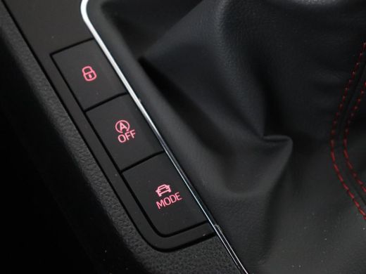 Seat Ibiza 1.0 TSI FR Intense | Trekhaak | Camera | Carplay | Navigatie | Climate control | Parkeerhulp | Cr... ActivLease financial lease