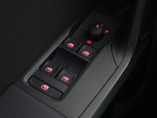 Seat Ibiza 1.0 TSI FR Intense | Trekhaak | Camera | Carplay | Navigatie | Climate control | Parkeerhulp | Cr... ActivLease financial lease