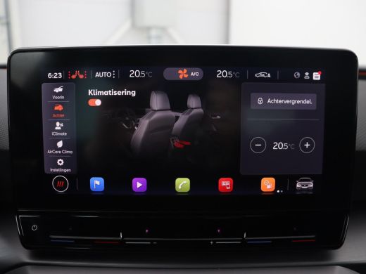 Seat Leon 1.5 eTSI FR Launch Edition | Stoelverwarming | Carplay | Adaptive cruise | Dynamic Chassis Contro... ActivLease financial lease