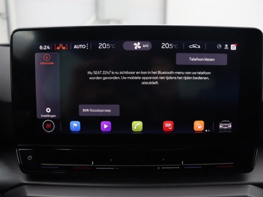 Seat Leon 1.5 eTSI FR Launch Edition | Stoelverwarming | Carplay | Adaptive cruise | Dynamic Chassis Contro... ActivLease financial lease