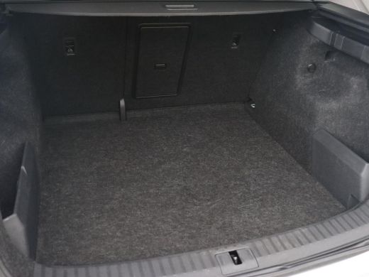 Skoda Enyaq iV 60 | Panoramadak | Stoel & achterbankverwarming | Carplay | Sportstuur | Keyless | Full LED | Nav... ActivLease financial lease