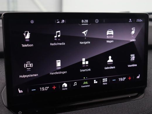 Skoda Enyaq iV 60 | Panoramadak | Stoel & achterbankverwarming | Carplay | Sportstuur | Keyless | Full LED | Nav... ActivLease financial lease