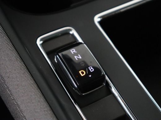 Skoda Enyaq iV 60 | Panoramadak | Stoel & achterbankverwarming | Carplay | Sportstuur | Keyless | Full LED | Nav... ActivLease financial lease