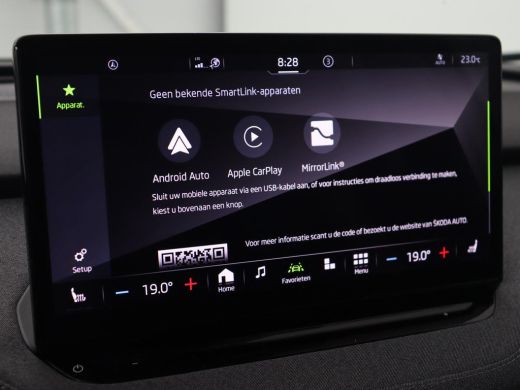 Skoda Enyaq iV 60 | Panoramadak | Stoel & achterbankverwarming | Carplay | Sportstuur | Keyless | Full LED | Nav... ActivLease financial lease