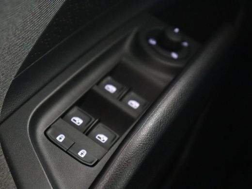 Skoda Enyaq iV 60 | Panoramadak | Stoel & achterbankverwarming | Carplay | Sportstuur | Keyless | Full LED | Nav... ActivLease financial lease