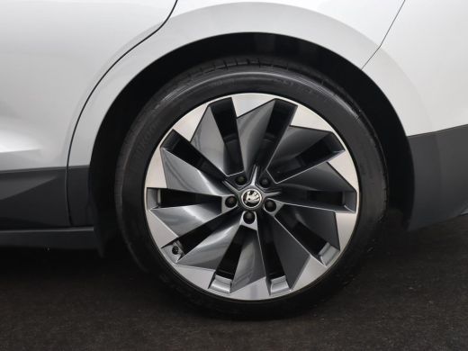 Skoda Enyaq iV 60 | Panoramadak | Stoel & achterbankverwarming | Carplay | Sportstuur | Keyless | Full LED | Nav... ActivLease financial lease