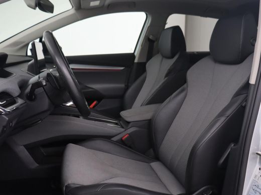 Skoda Enyaq iV 60 | Panoramadak | Stoel & achterbankverwarming | Carplay | Sportstuur | Keyless | Full LED | Nav... ActivLease financial lease