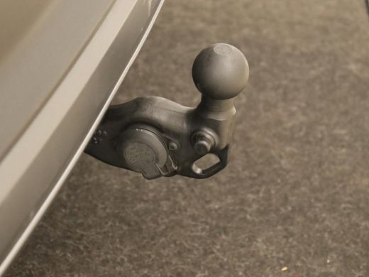 Skoda Enyaq iV 60 | Stoelverwarming | Trekhaak | Matrix LED | Carplay | Stuurverwarming | Navigatie | Half leder... ActivLease financial lease