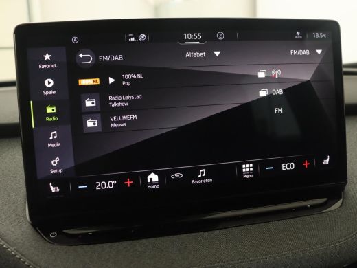 Skoda Enyaq iV 60 | Stoelverwarming | Trekhaak | Matrix LED | Carplay | Stuurverwarming | Navigatie | Half leder... ActivLease financial lease