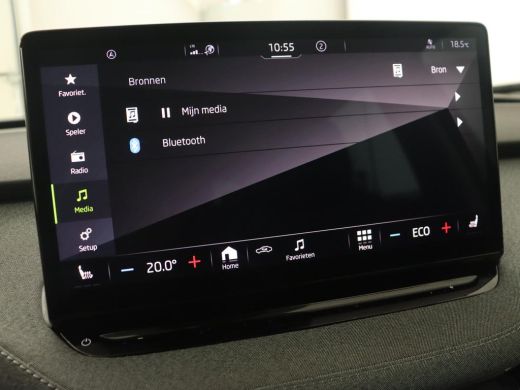 Skoda Enyaq iV 60 | Stoelverwarming | Trekhaak | Matrix LED | Carplay | Stuurverwarming | Navigatie | Half leder... ActivLease financial lease