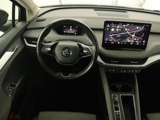 Skoda Enyaq iV 60 | Stoelverwarming | Trekhaak | Matrix LED | Carplay | Stuurverwarming | Navigatie | Half leder... ActivLease financial lease