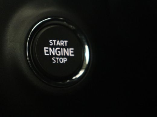 Skoda Enyaq iV 60 | Stoelverwarming | Trekhaak | Matrix LED | Carplay | Stuurverwarming | Navigatie | Half leder... ActivLease financial lease