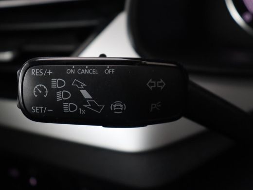 Skoda Kamiq 1.0 TSI Sport | Automaat | Carplay | Sportstoelen | DAB | Climate control | Parkeerhulp | Cruise ... ActivLease financial lease