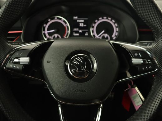 Skoda Kamiq 1.0 TSI Sport | Carplay | Climate control | Parkeerhulp | Cruise control | Full LED | DAB | Sport... ActivLease financial lease