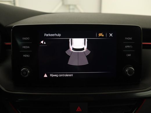 Skoda Kamiq 1.0 TSI Sport | Carplay | Climate control | Parkeerhulp | Cruise control | Full LED | DAB | Sport... ActivLease financial lease