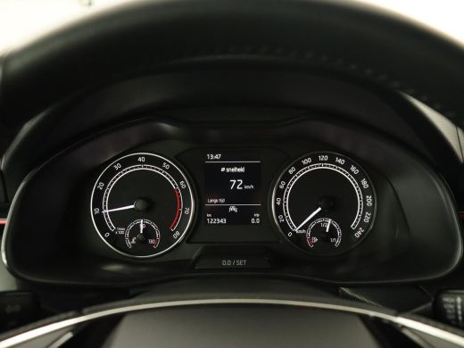 Skoda Kamiq 1.0 TSI Sport | Carplay | Climate control | Parkeerhulp | Cruise control | Full LED | DAB | Sport... ActivLease financial lease