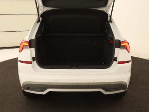 Skoda Kamiq 1.0 TSI Sport | Carplay | Climate control | Parkeerhulp | Cruise control | Full LED | DAB | Sport... ActivLease financial lease