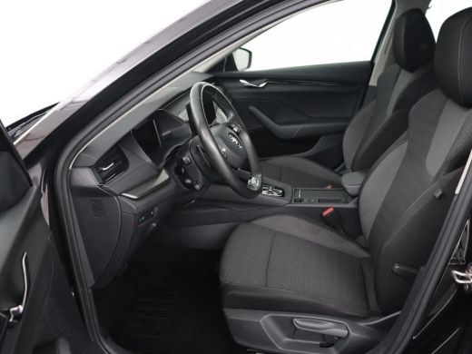 Skoda Octavia 1.4 TSI PHEV Business Edition | Adaptive cruise | Carplay | Stuurverwarming | Navigatie | Parkeer... ActivLease financial lease