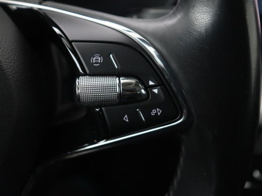 Skoda Octavia 1.5 TSI First Edition | Panoramadak | Trekhaak | Stoelverwarming | Matrix LED | Adaptive cruise |... ActivLease financial lease