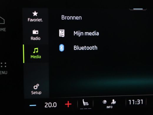 Skoda Octavia 1.5 TSI First Edition | Panoramadak | Trekhaak | Stoelverwarming | Matrix LED | Adaptive cruise |... ActivLease financial lease