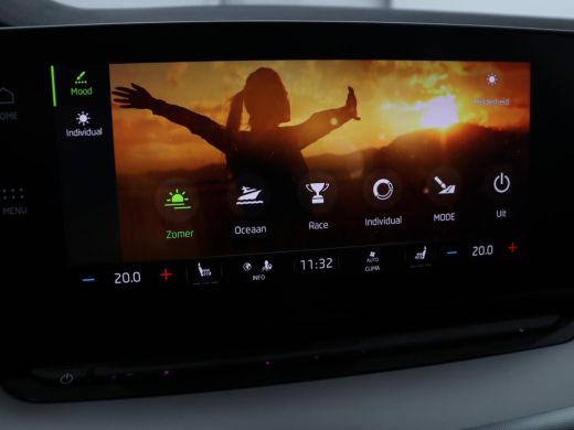 Skoda Octavia 1.5 TSI First Edition | Panoramadak | Trekhaak | Stoelverwarming | Matrix LED | Adaptive cruise |... ActivLease financial lease