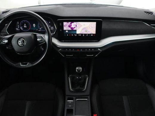 Skoda Octavia 1.5 TSI First Edition | Panoramadak | Trekhaak | Stoelverwarming | Matrix LED | Adaptive cruise |... ActivLease financial lease