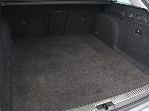 Skoda Superb 1.4 TSI iV Business Edition | 1e eigenaar | Stoelverwarming | Camera | Carplay | Full LED | Navig... ActivLease financial lease