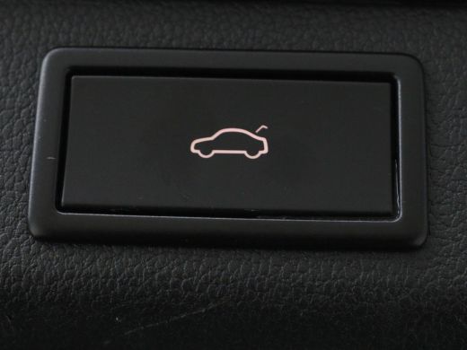 Skoda Superb 1.4 TSI iV Laurin & Klement | Leder | Trekhaak | Adaptive cruise | Stoelverwarming | Canton Sound... ActivLease financial lease