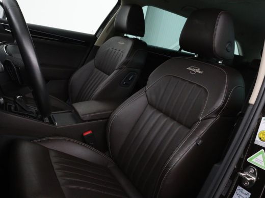 Skoda Superb 1.4 TSI iV Laurin & Klement | Leder | Trekhaak | Adaptive cruise | Stoelverwarming | Canton Sound... ActivLease financial lease