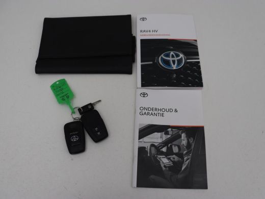 Toyota RAV4 2.5 Hybrid Business | Trekhaak | Adaptive cruise | Camera | Carplay | Digital Cockpit | Climate c... ActivLease financial lease