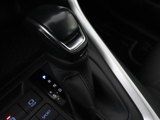 Toyota RAV4 2.5 Hybrid Business | Trekhaak | Adaptive cruise | Camera | Carplay | Digital Cockpit | Climate c... ActivLease financial lease