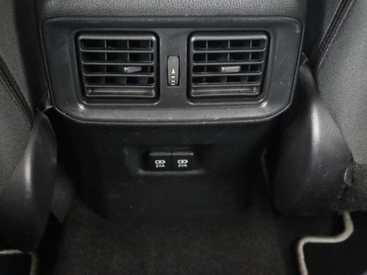 Toyota RAV4 2.5 Hybrid Business | Trekhaak | Adaptive cruise | Camera | Carplay | Digital Cockpit | Climate c... ActivLease financial lease