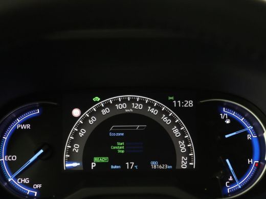 Toyota RAV4 2.5 Hybrid Business | Trekhaak | Adaptive cruise | Camera | Carplay | Digital Cockpit | Climate c... ActivLease financial lease