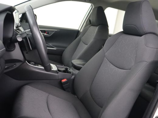 Toyota RAV4 2.5 Hybrid Business | Trekhaak | Adaptive cruise | Camera | Carplay | Digital Cockpit | Climate c... ActivLease financial lease