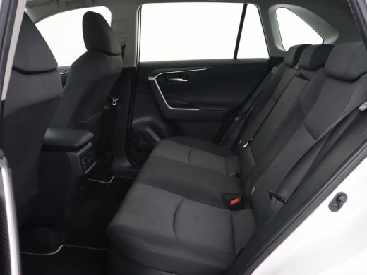 Toyota RAV4 2.5 Hybrid Business | Trekhaak | Adaptive cruise | Camera | Carplay | Digital Cockpit | Climate c... ActivLease financial lease