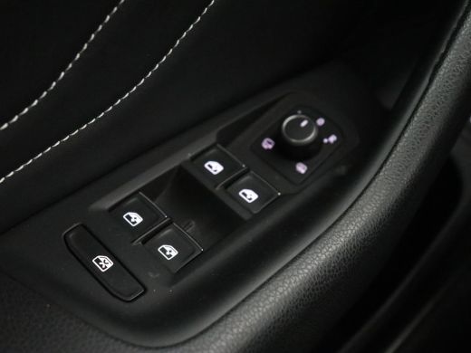 Volkswagen Arteon 1.4 eHybrid R-Line | Panoramadak | Leder | Head-Up | Stoelverwarming | 360 Camera | Matrix LED | ... ActivLease financial lease