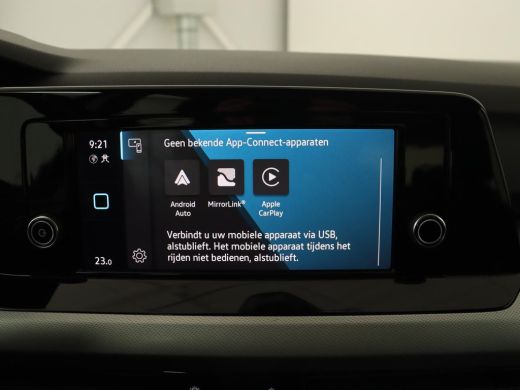 Volkswagen Golf 1.0 TSI | Carplay | Trekhaak | Full LED | Climate control | Digital Cockpit | Speedlimiter | Blue... ActivLease financial lease