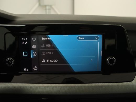 Volkswagen Golf 1.0 TSI | Carplay | Trekhaak | Full LED | Climate control | Digital Cockpit | Speedlimiter | Blue... ActivLease financial lease