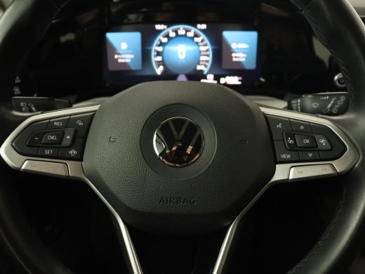 Volkswagen Golf 1.0 TSI | Carplay | Trekhaak | Full LED | Climate control | Digital Cockpit | Speedlimiter | Blue... ActivLease financial lease
