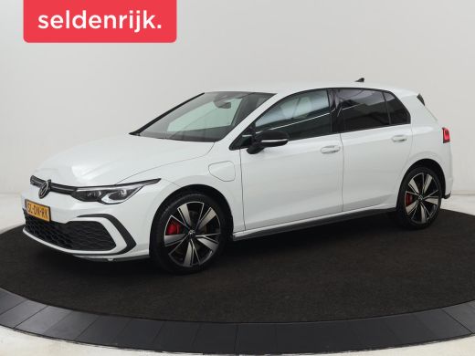 Volkswagen Golf 1.4 eHybrid GTE | Stoelverwarming | Camera | Adaptive cruise | Sfeerverlichting | Navigatie | Spo...