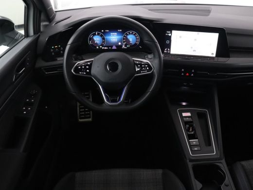 Volkswagen Golf 1.4 eHybrid GTE | Stoelverwarming | Camera | Adaptive cruise | Sfeerverlichting | Navigatie | Spo... ActivLease financial lease