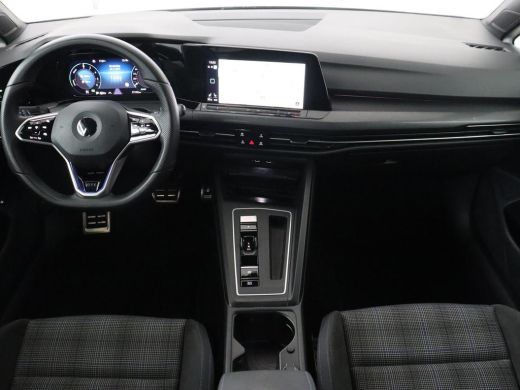Volkswagen Golf 1.4 eHybrid GTE | Stoelverwarming | Camera | Adaptive cruise | Sfeerverlichting | Navigatie | Spo... ActivLease financial lease