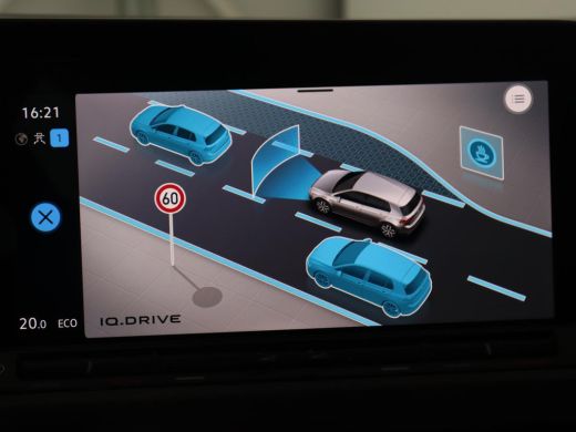 Volkswagen Golf 1.4 eHybrid Style | Camera | Massage | Carplay | Memory | Sfeerverlichting | Adaptive cruise | Ke... ActivLease financial lease