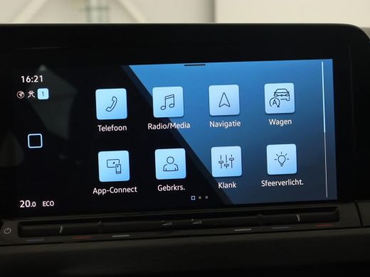 Volkswagen Golf 1.4 eHybrid Style | Camera | Massage | Carplay | Memory | Sfeerverlichting | Adaptive cruise | Ke... ActivLease financial lease