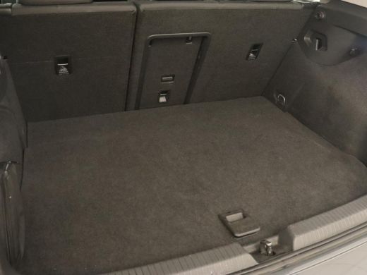 Volkswagen Golf 1.4 eHybrid Style | Massage | Carplay | Memory | Navigatie | Adaptive cruise | Parkeerhulp | Sfee... ActivLease financial lease