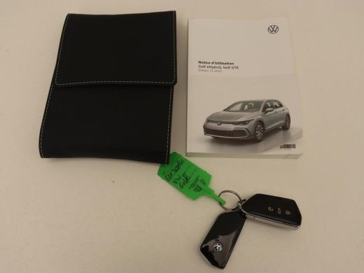 Volkswagen Golf 1.4 eHybrid Style | Massage | Carplay | Memory | Navigatie | Adaptive cruise | Parkeerhulp | Sfee... ActivLease financial lease